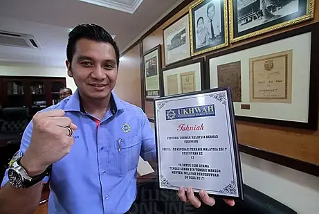 Ukhwah Diiktiraf Koperasi Terbaik dalam Sektor Hartanah oleh SKM 1 489ccb 3bf4c91bffa94698ba62549c9c65ab6cmv2